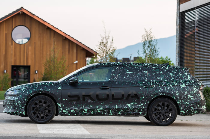 New Skoda Superb powertrain details revealed