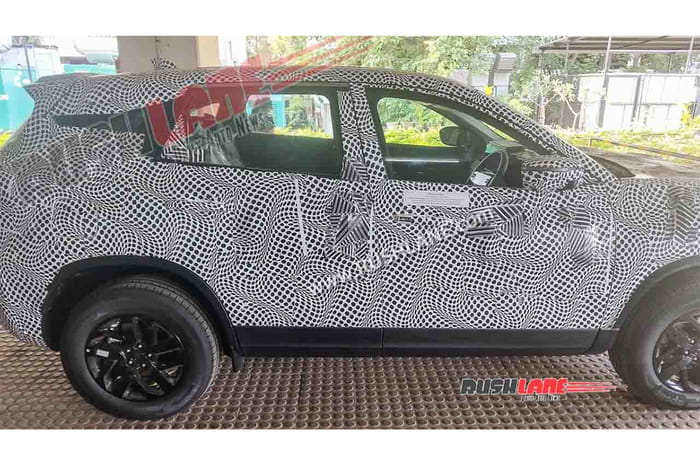 Tata Harrier facelift spied with new interior, features