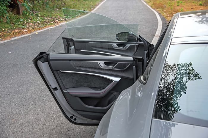 Audi RS7 Sportback vs BMW M5 Competition comparison