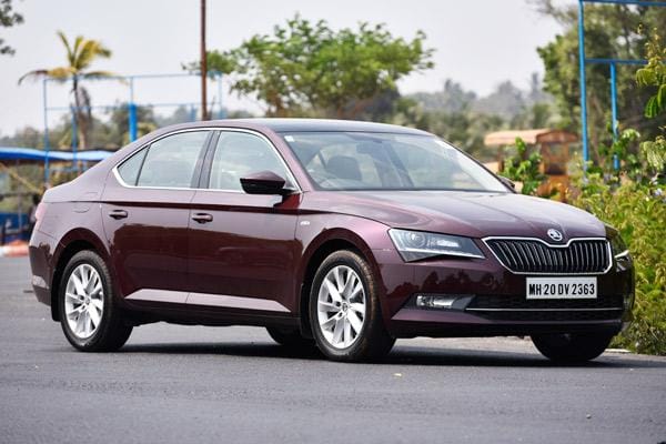 2016 Skoda Superb India review, test drive