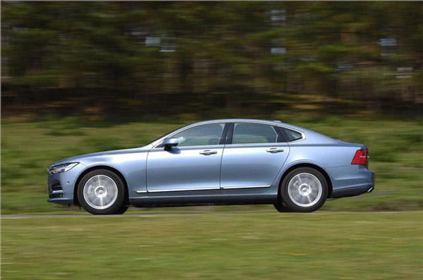Volvo S90 review, test drive