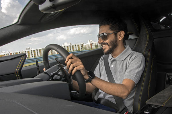 2016 Lamborghini Huracan LP580-2 India track drive