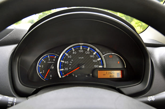 2018 Datsun Go instrument cluster