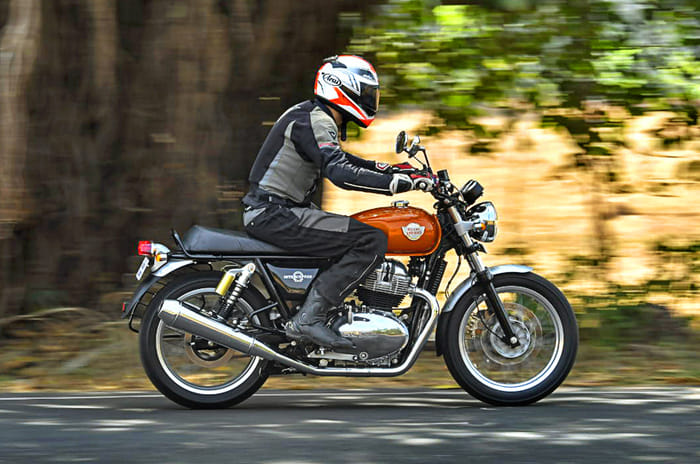 2018 Royal Enfield Interceptor 650 side action