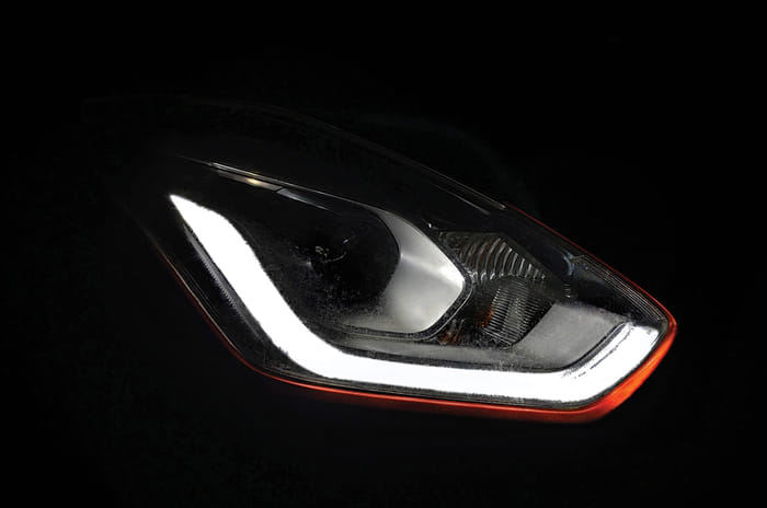 2018 Maruti Suzuki Swift headlamps