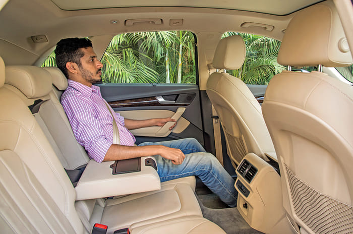 Audi Q5 rear seat