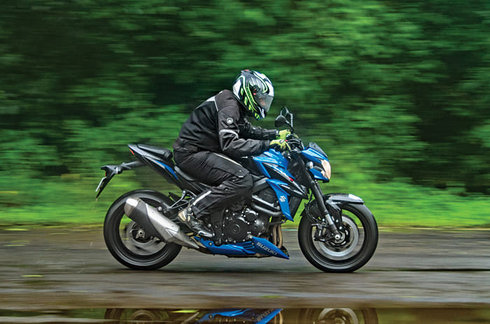 Suzuki GSX-S750 Suzuki GSX-S750