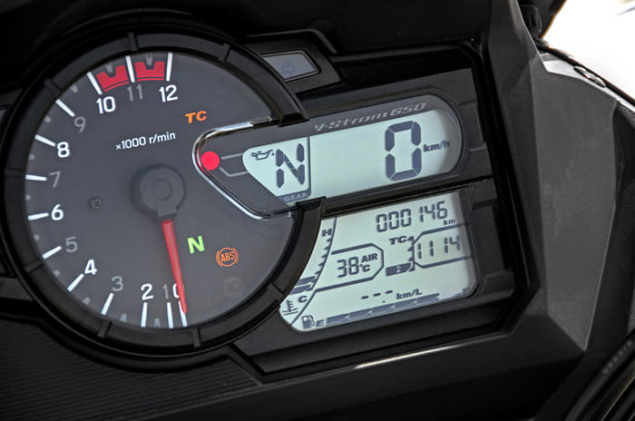2018 Suzuki V-Strom 650XT instrument cluster