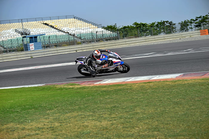 2019 BMW S 1000 RR review, test ride