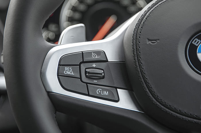 2019 BMW X4 steering