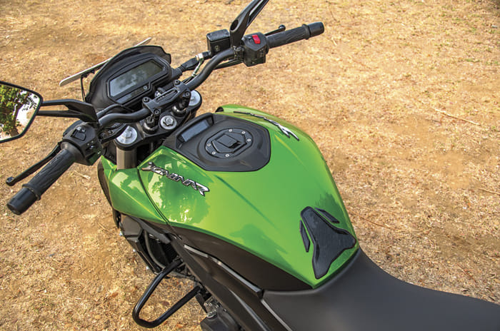 2019 Bajaj Dominar 400 review, road test