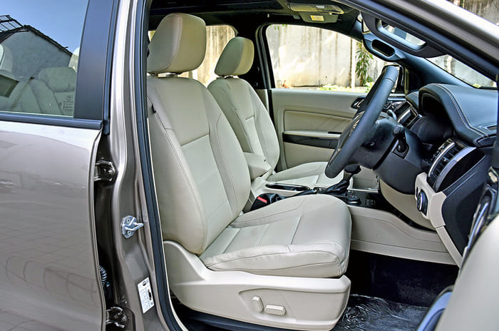 2019 Ford Endeavour facelift front seats 2019 Ford Endeavour facelift front seats