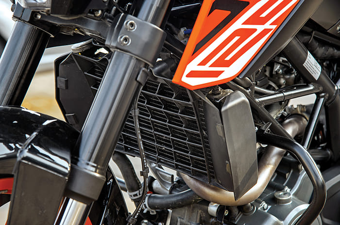 2019 KTM 125 Duke review, road test