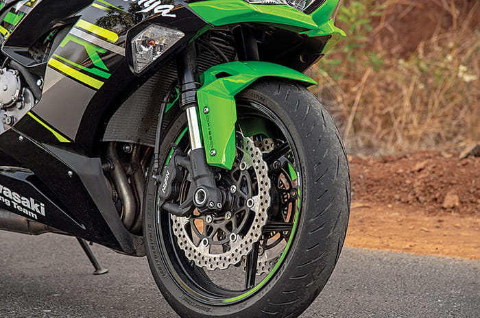 2019 Kawasaki Ninja ZX-6R review, test ride