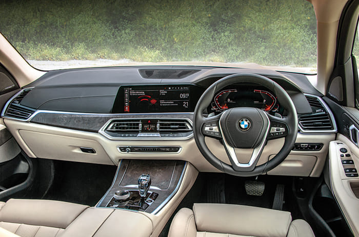 BMW X5 vs Audi Q7 comparison