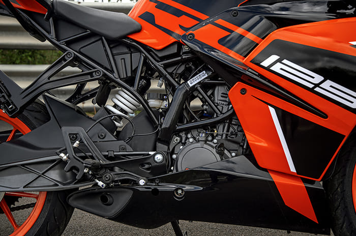 KTM RC 125 review, test ride