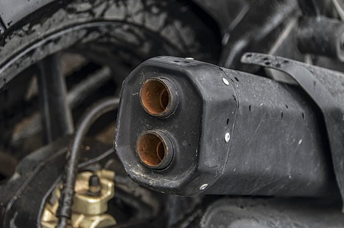 TVS-Apache-RTR-160-4V-exhaust