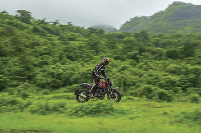 Benelli Leoncino 500 review, test ride