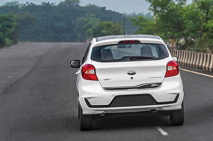 Grand i10 Nios vs Swift vs Figo petrol comparison