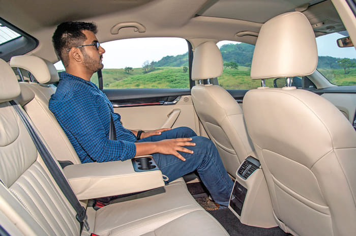 2019 Elantra vs Civic vs Octavia comparison