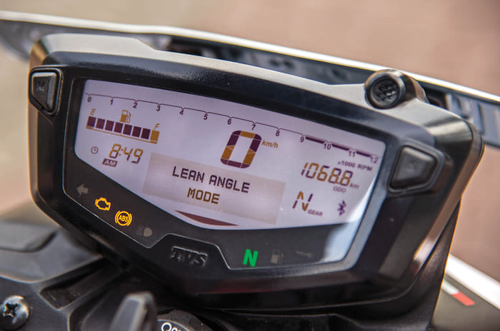 BS6 TVS Apache RTR 200 4V review, road test