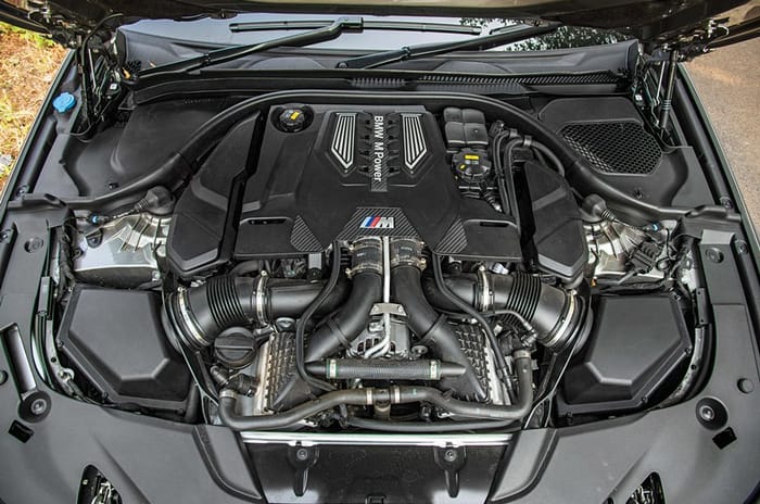 Audi RS7 Sportback vs BMW M5 Competition comparison