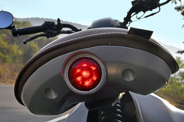 Jawa Perak review, test ride