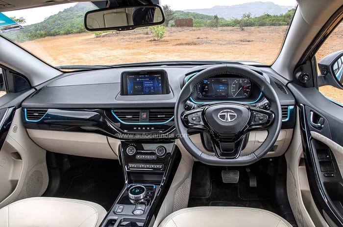 Nexon EV Max vs MG ZS EV facelift comparison