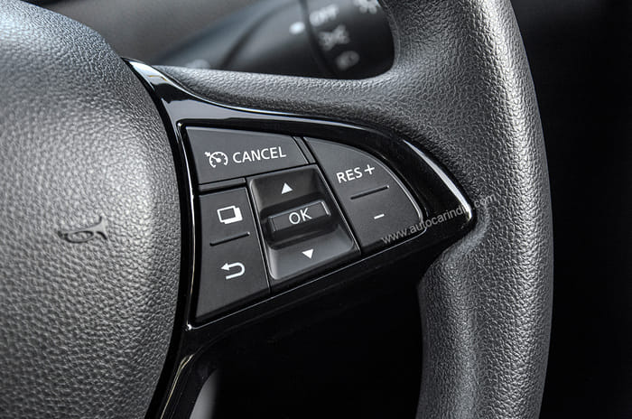 2022 Renault Kiger steering controls