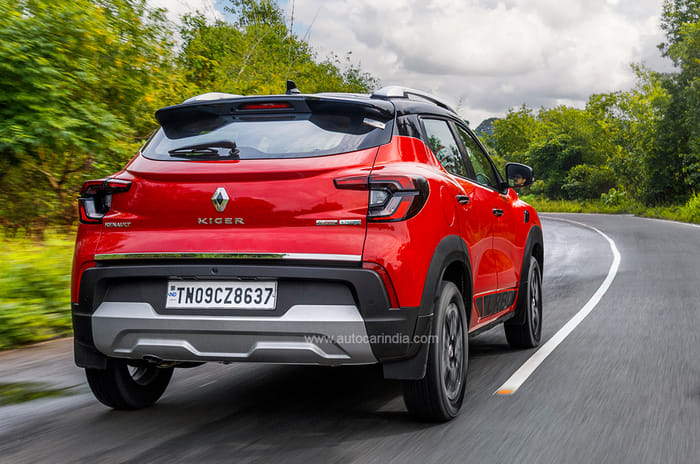 2022 Renault Kiger rear quarter track shot