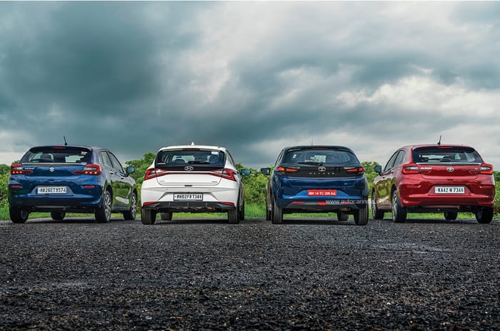 Toyota Glanza vs Maruti Baleno vs Hyundai i20 vs Tata Altroz comparison