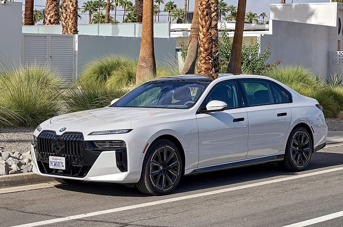 BMW 7 Series, i7 review: The magnificent seven
