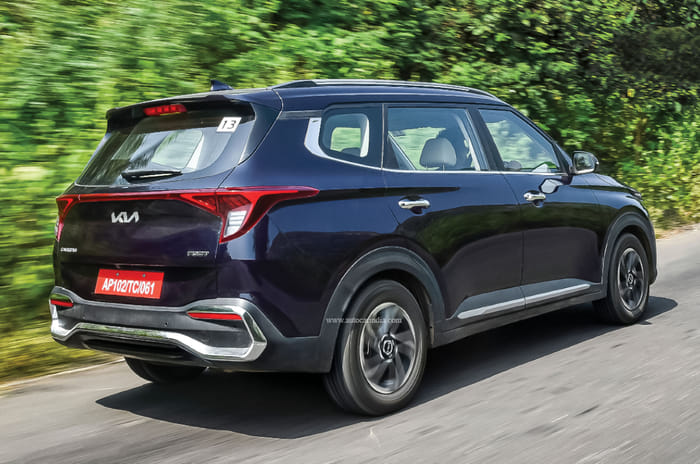 Maruti Suzuki XL6 vs Kia Carens comparison: six-seat showdown