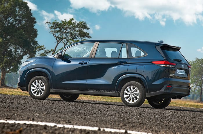 Toyota Innova Hycross petrol AT review, real world fuel economy tested