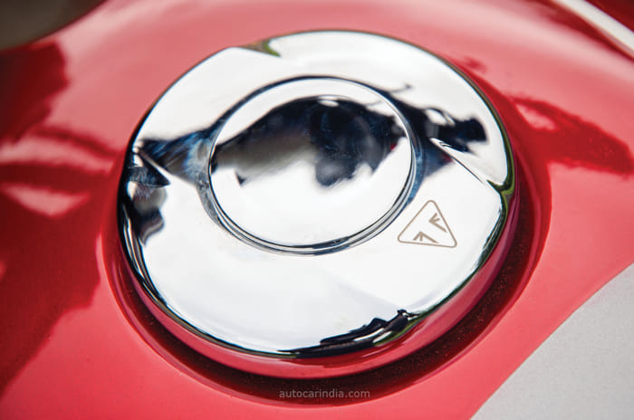 Triumph Speed 400 vs KTM 390 Duke comparison: Family feud