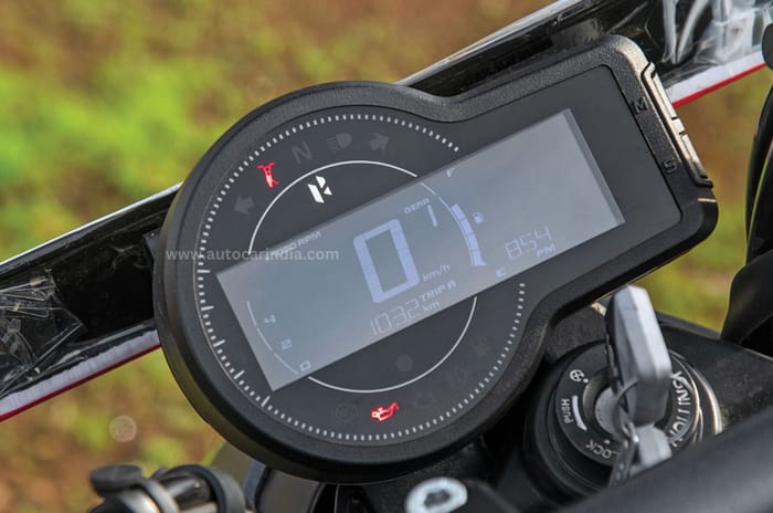 Hero Mavrick 440 vs Royal Enfield Bullet 350 vs Honda CB350: Retro Rumble