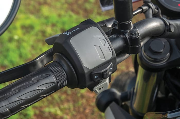 Hero Mavrick 440 vs Royal Enfield Bullet 350 vs Honda CB350: Retro Rumble