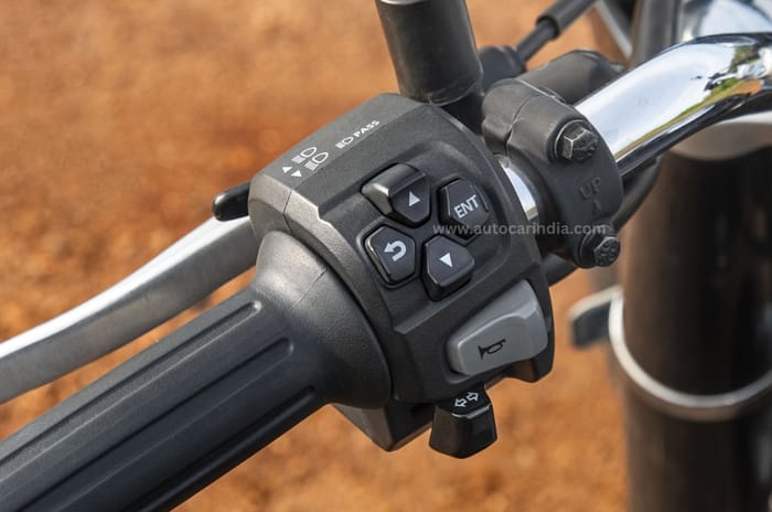 Hero Mavrick 440 vs Royal Enfield Bullet 350 vs Honda CB350: Retro Rumble