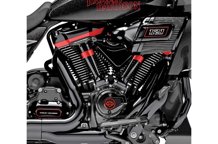 Harley-Davidson CVO Road Glide ST review: Freight Train