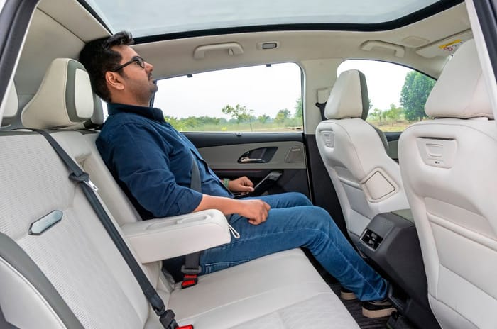 Mahindra XEV 9e seats