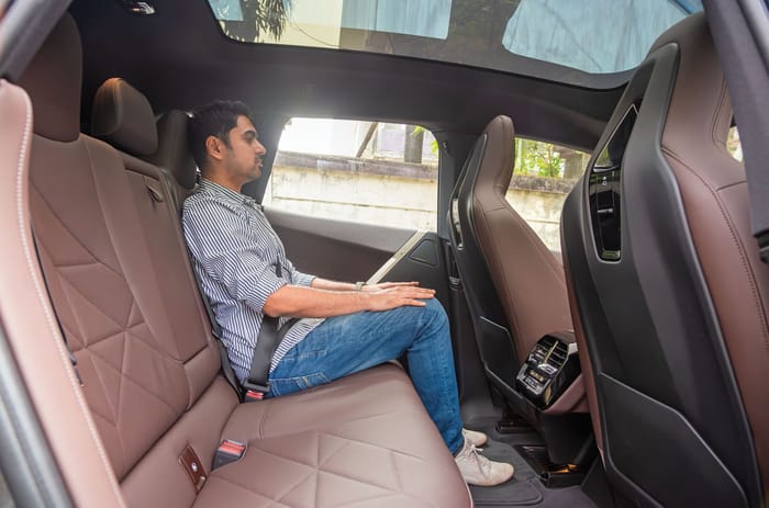 Mercedes EQE SUV vs BMW iX50 comparison