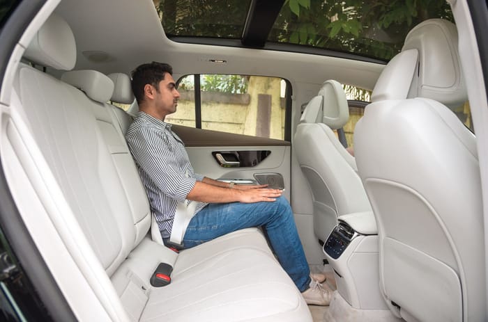 Mercedes EQE SUV vs BMW iX50 comparison