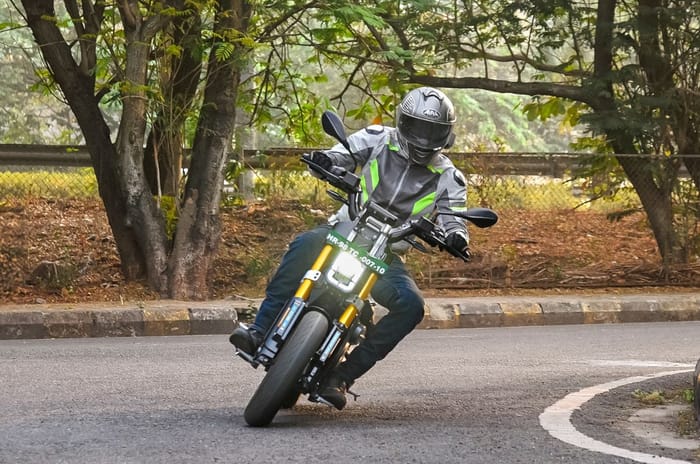 BMW CE 02 road test, review