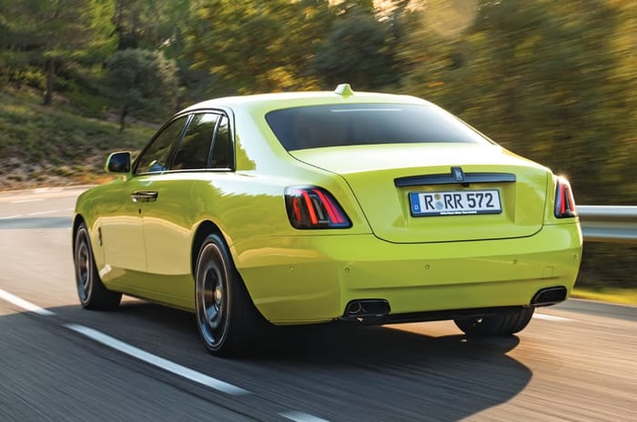 Rolls Royce Ghost rear tracking