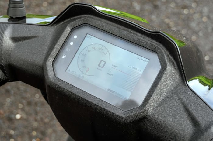 Aprilia SR 175 TFT display