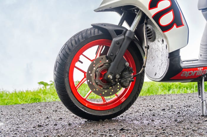 Aprilia SR 175 front wheel