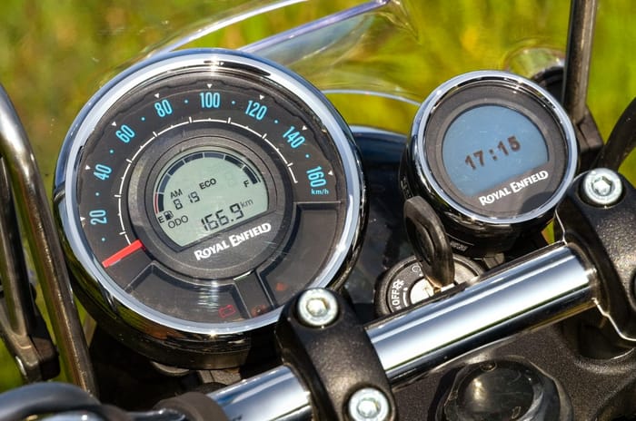 Royal Enfield Meteor 350 display