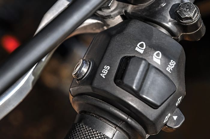 Royal Enfield Scram 440 LH switch cube