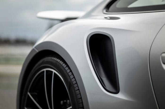 2020 Porsche 911 Turbo S review, test drive