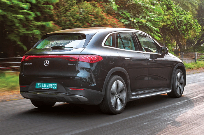 Mercedes EQE SUV vs BMW iX50 comparison